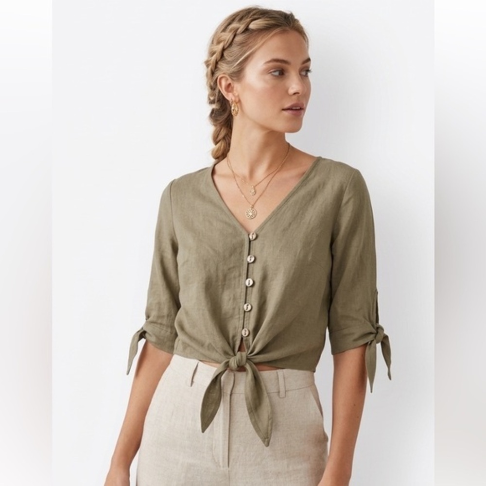 NEW Japana Green Tie-Front V-Neck Short Sleeve Top